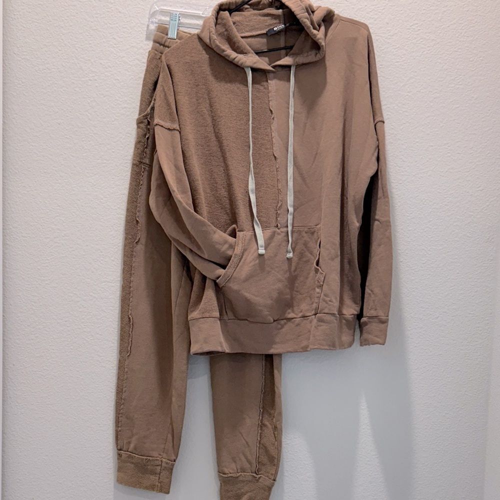 Blue B Sweatsuit Brown 2 Piece EUC
